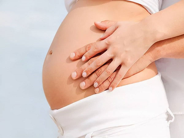 试管一代二代三代费用-卵黄囊和胚芽通常在孕期几周后才能看到。